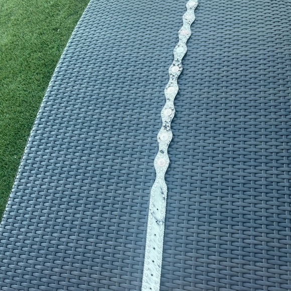 ⭐️ HAIR ON SCALLOPED WESTERN BELT WITH SWAROVSKI - Picture 11 of 16